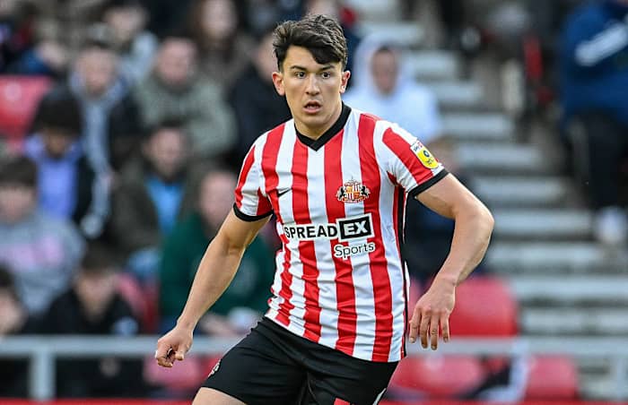 Luke O'Nien in action